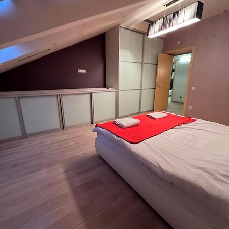 Apartment On Arkhipenka With Panorama View Львів Екстер'єр фото