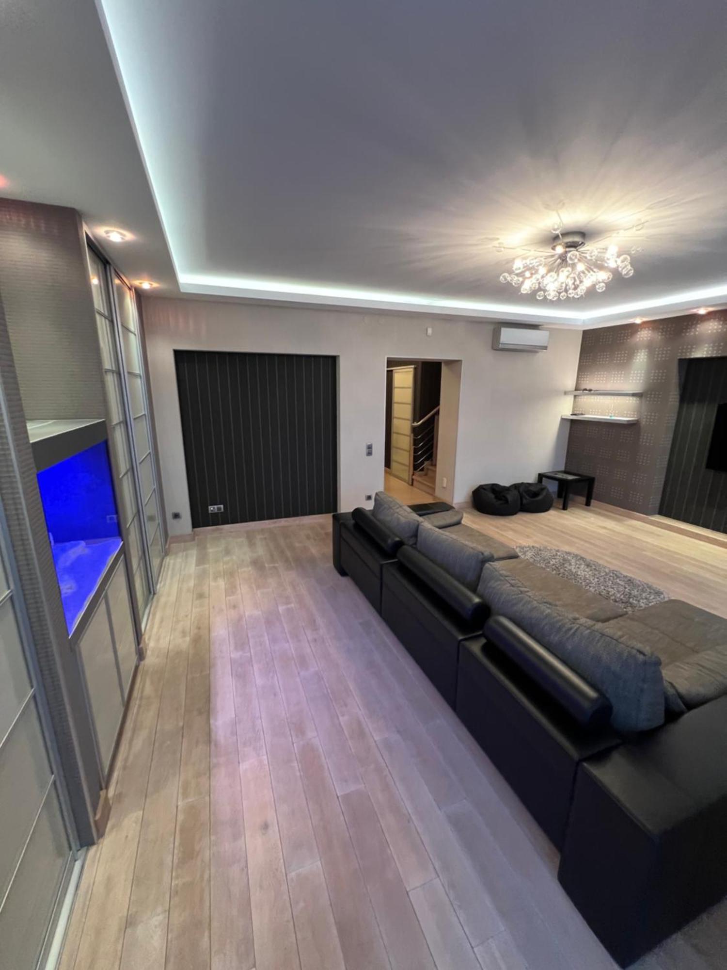 Apartment On Arkhipenka With Panorama View Львів Екстер'єр фото