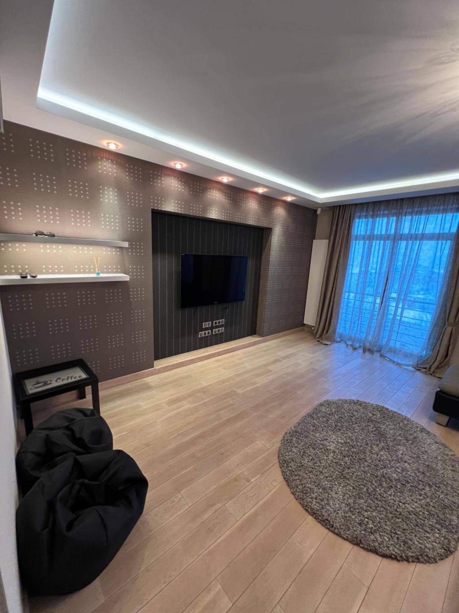 Apartment On Arkhipenka With Panorama View Львів Екстер'єр фото