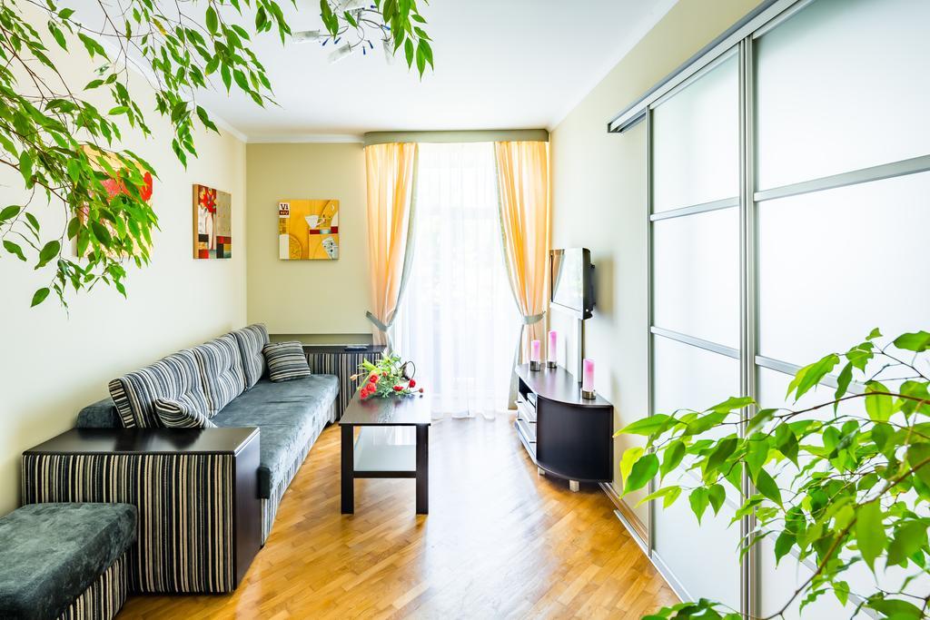Apartment On Arkhipenka With Panorama View Львів Екстер'єр фото