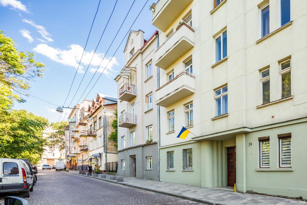 Apartment On Arkhipenka With Panorama View Львів Екстер'єр фото